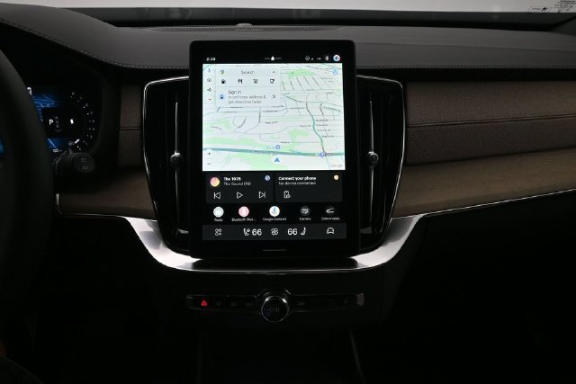 New 2027 Volvo XC90 B5 Plus AWD/4WD image 14