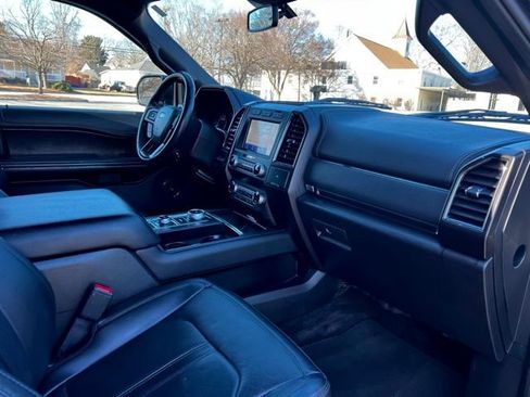 Used 2021 Ford Expedition Limited image 24
