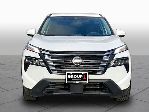 Used 2024 Nissan Rogue SV FWD image 4