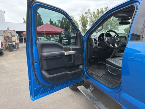 Used 2020 Ford F350 Lariat w/ Tremor Off-Road Package AWD/4WD image 9