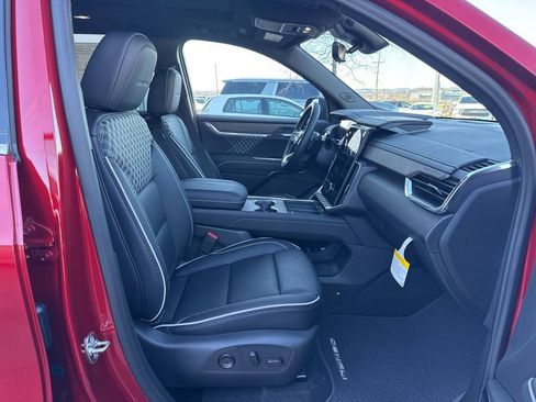 New 2026 GMC Acadia Denali w/ Super Cruise Package image 21