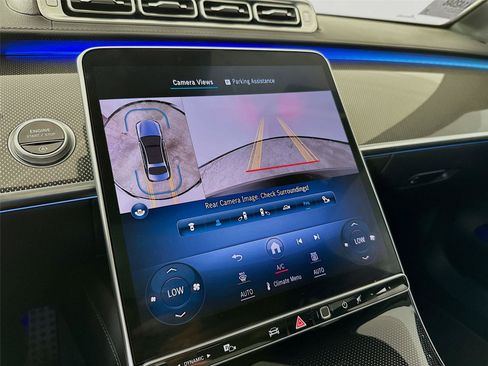 Used 2022 Mercedes-Benz S 500 4MATIC w/ AMG Line Package image 11