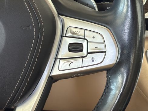 Used 2019 BMW 740i RWD image 30