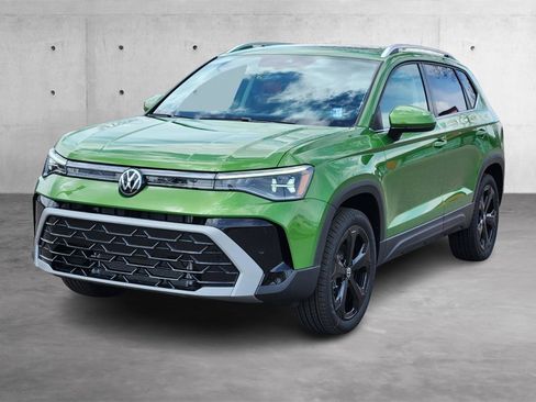 New 2025 Volkswagen Taos SEL image 23