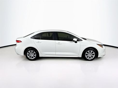 Certified 2021 Toyota Corolla LE image 8