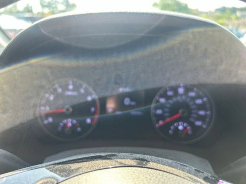 Used 2019 Kia Forte LXS FWD image 14