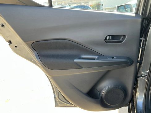 Used 2025 Nissan Kicks Play S image 18