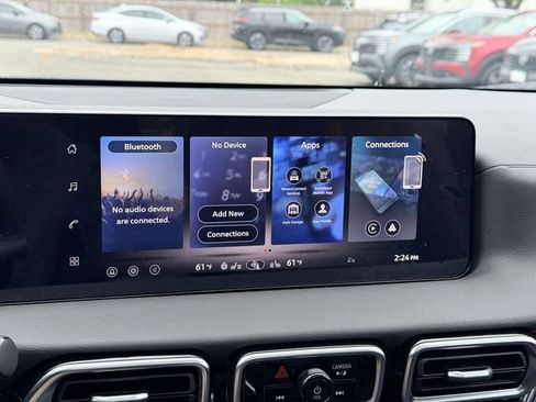 New 2026 Nissan Sentra SR w/ SR Premium Package FWD image 20