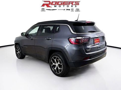 Certified 2024 Jeep Compass Limited image 5