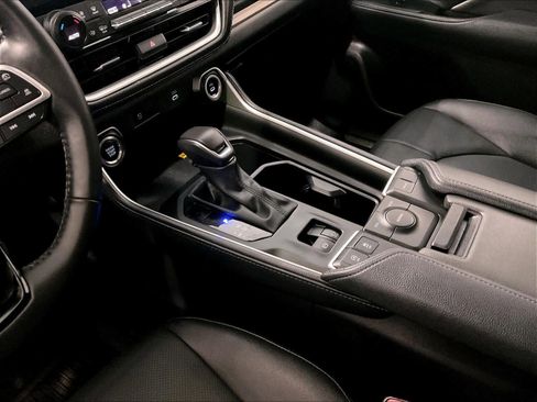 Used 2025 Toyota Grand Highlander FWD image 21