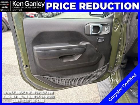 Used 2022 Jeep Wrangler Unlimited Sport AWD/4WD image 11