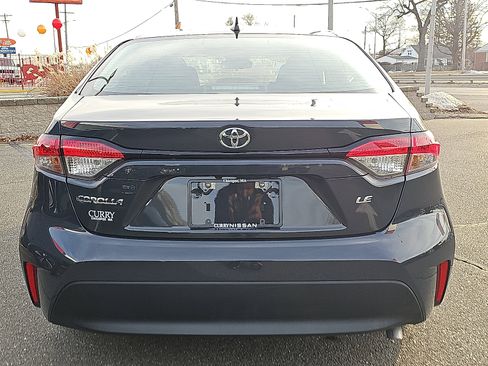 Used 2025 Toyota Corolla LE image 5