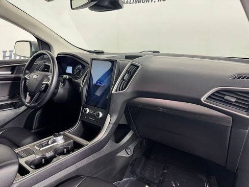 Used 2023 Ford Edge SEL w/ Convenience Package AWD/4WD image 32