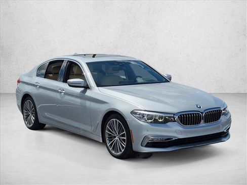 Used 2018 BMW 530i RWD image 3