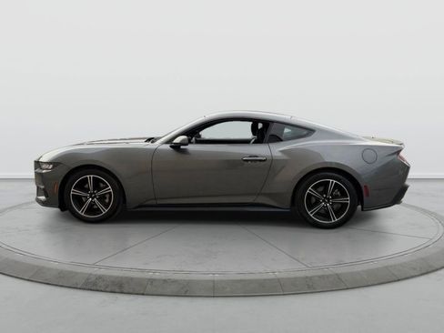 Used 2024 Ford Mustang Premium RWD image 4