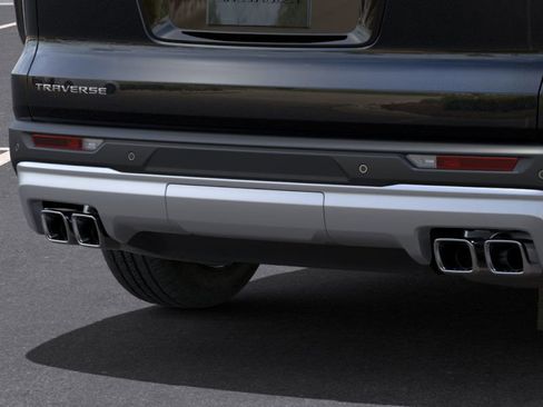 New 2025 Chevrolet Traverse LT image 14
