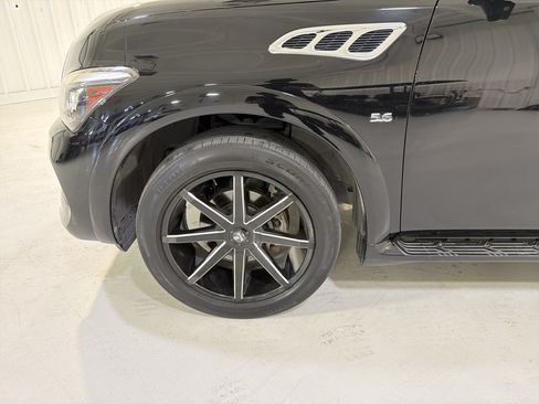 Used 2017 INFINITI QX80 2WD w/ Driver Assistance Package image 9