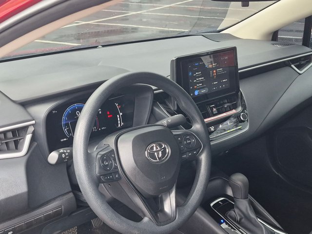Used 2026 Toyota Corolla LE FWD image 9
