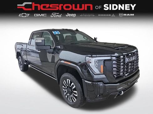 Used 2025 GMC Sierra 2500 Denali Ultimate AWD/4WD image 3