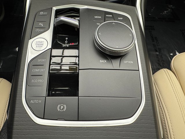 Used 2026 BMW 330i xDrive Sedan AWD/4WD image 18