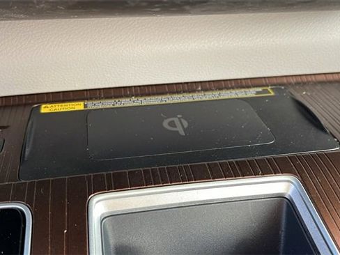 Used 2022 Toyota Sienna LE w/ LE Plus Package image 19