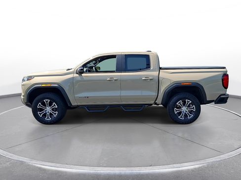 Used 2023 GMC Canyon AT4 w/ AT4 Premium Package AWD/4WD image 5
