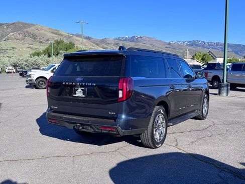 Used 2025 Ford Expedition Max Active AWD/4WD image 4