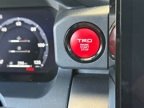 Used 2025 Toyota 4Runner TRD Off-Road Premium AWD/4WD image 22