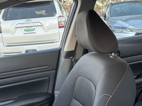 Used 2024 Nissan Altima 2.5 SV image 14