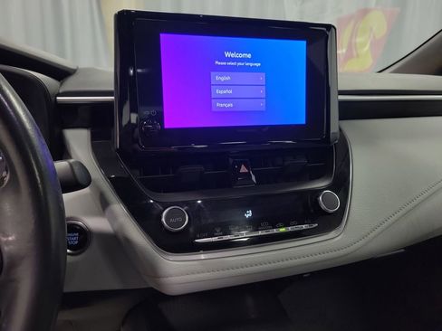 Used 2023 Toyota Corolla SE w/ SE Premium Package image 14