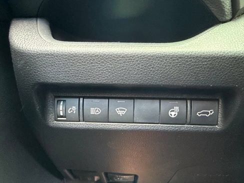 Used 2019 Toyota RAV4 XLE w/ Convenience Package AWD/4WD image 29