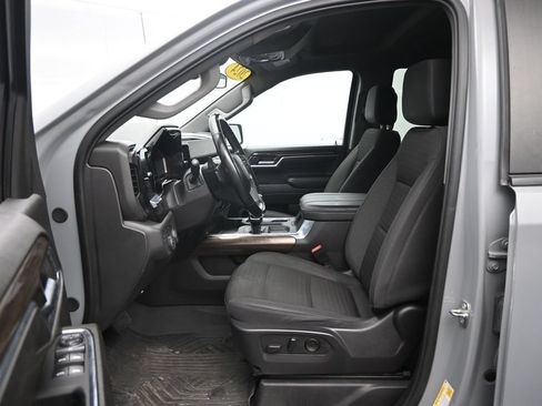 Used 2024 Chevrolet Silverado 1500 LT Trail Boss w/ Convenience Package II AWD/4WD image 24