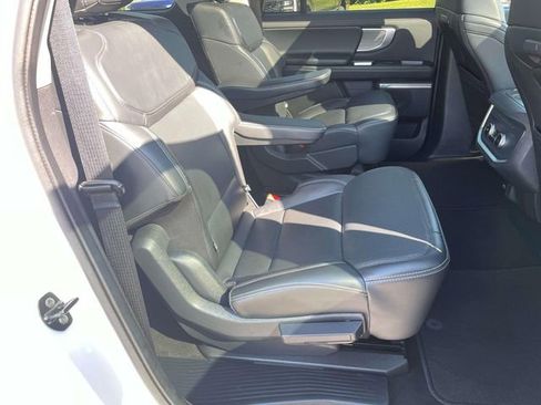 Certified 2025 Ford Expedition Max Platinum AWD/4WD image 24