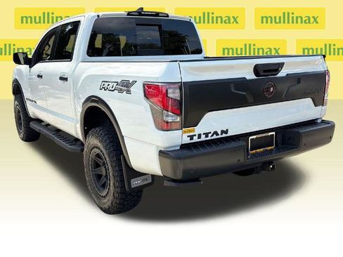 Used 2024 Nissan Titan PRO-4X w/ Off Road Protection Package AWD/4WD image 9