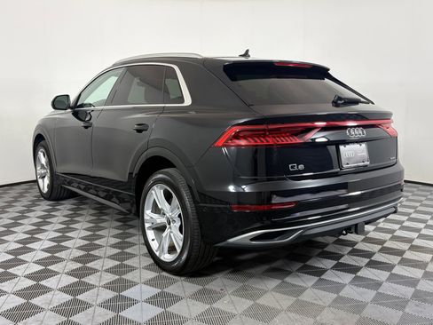 Certified 2022 Audi Q8 Premium Plus image 3