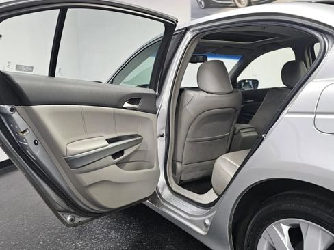 Used 2009 Honda Accord EX-L image 28