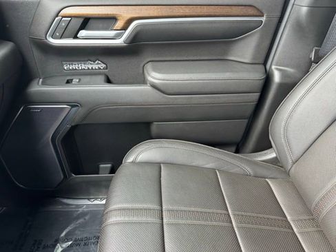 Certified 2022 Chevrolet Silverado 1500 High Country w/ Technology Package image 22