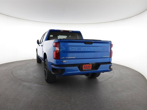 Used 2023 Chevrolet Silverado 1500 Custom image 10