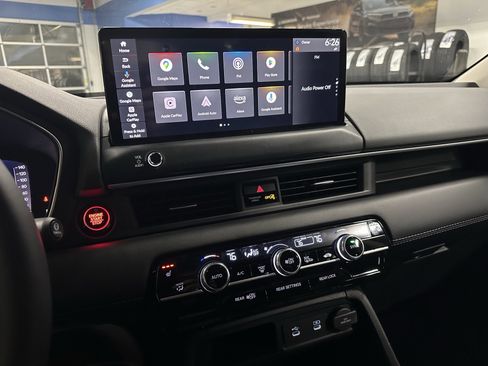 New 2026 Honda Pilot Touring image 10