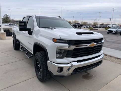 Used 2024 Chevrolet Silverado 3500 LT w/ All Star Edition image 7