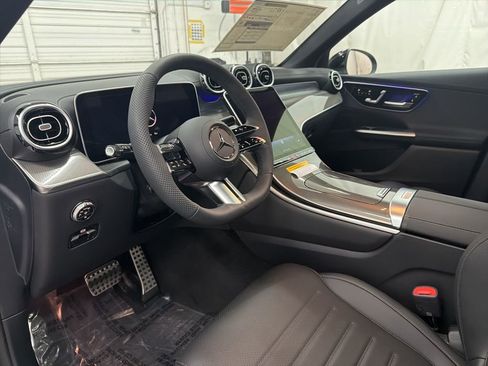 New 2026 Mercedes-Benz GLC 300 GLC 300 image 12