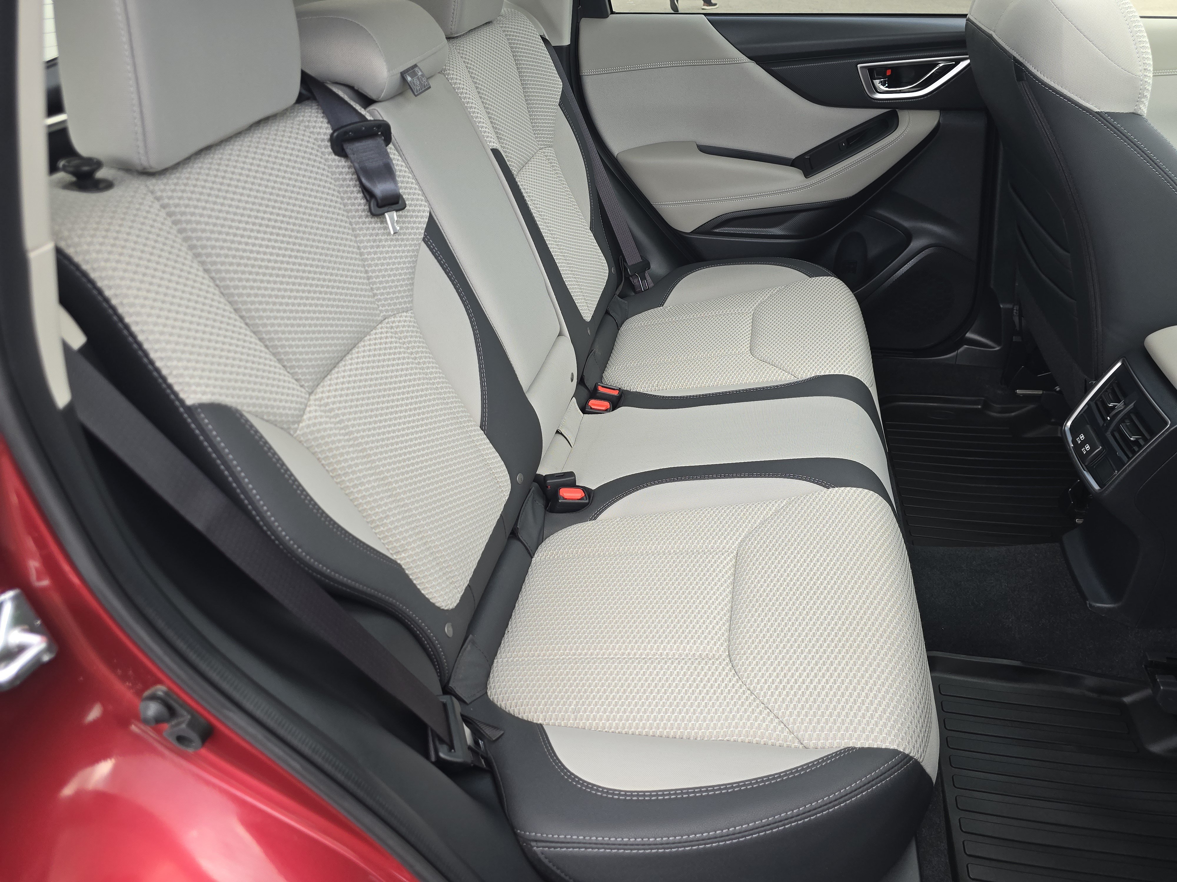 Certified 2024 Subaru Forester Premium AWD/4WD image 17