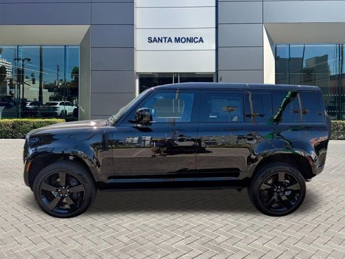 New 2026 Land Rover Defender 110 X-Dynamic SE AWD/4WD image 2