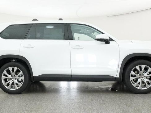 New 2026 Toyota Grand Highlander Limited image 48