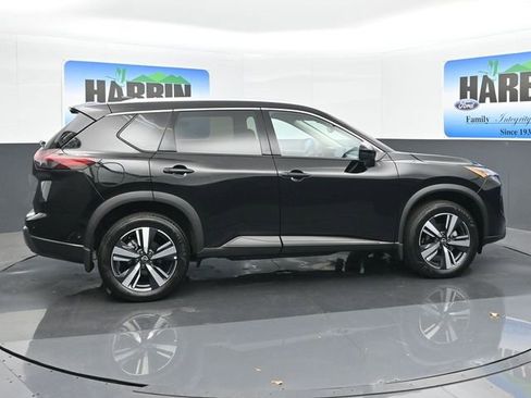 Used 2024 Nissan Rogue SL w/ SL Premium Package image 6