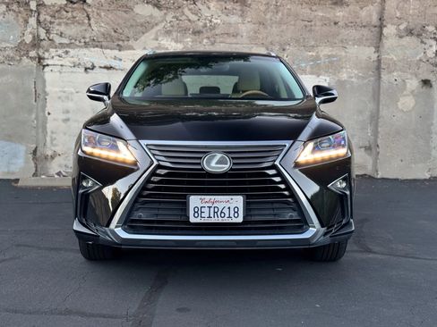 Used 2018 Lexus RX 350 FWD w/ Premium Package image 11