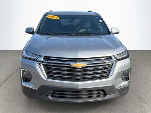 Used 2023 Chevrolet Traverse LT image 10