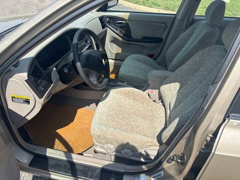 Used 2001 Hyundai Elantra GLS FWD image 28