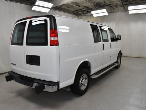 Used 2024 Chevrolet Express 2500 w/ Driver Convenience Package image 5