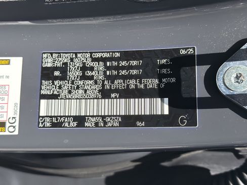 Certified 2025 Toyota 4Runner SR5 AWD/4WD image 31